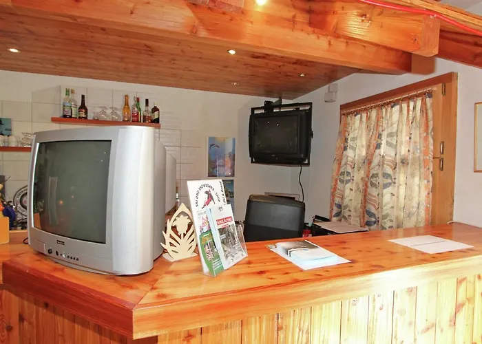 Dağ evi In Valais Near Lift & Valley