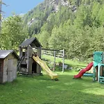 In Valais Near Lift & Valley Σαλέ *